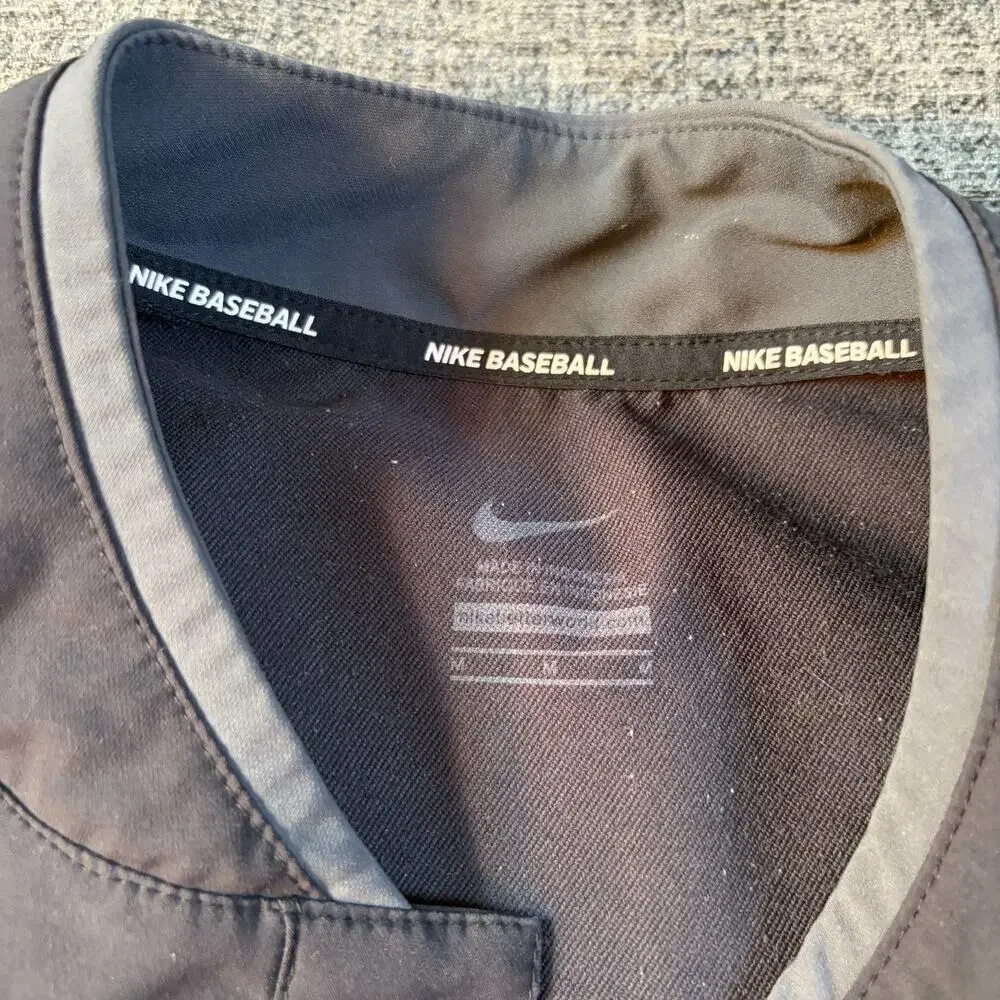 Lot of 2 Nike Mens Baseball Team Hot Jacket Anthracite Black and Gray Medium